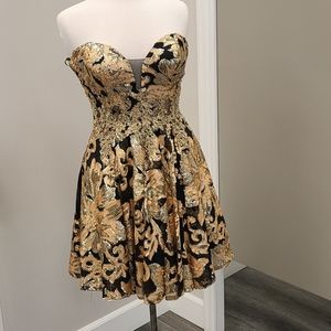 GLS short Black and gold sparkle dress